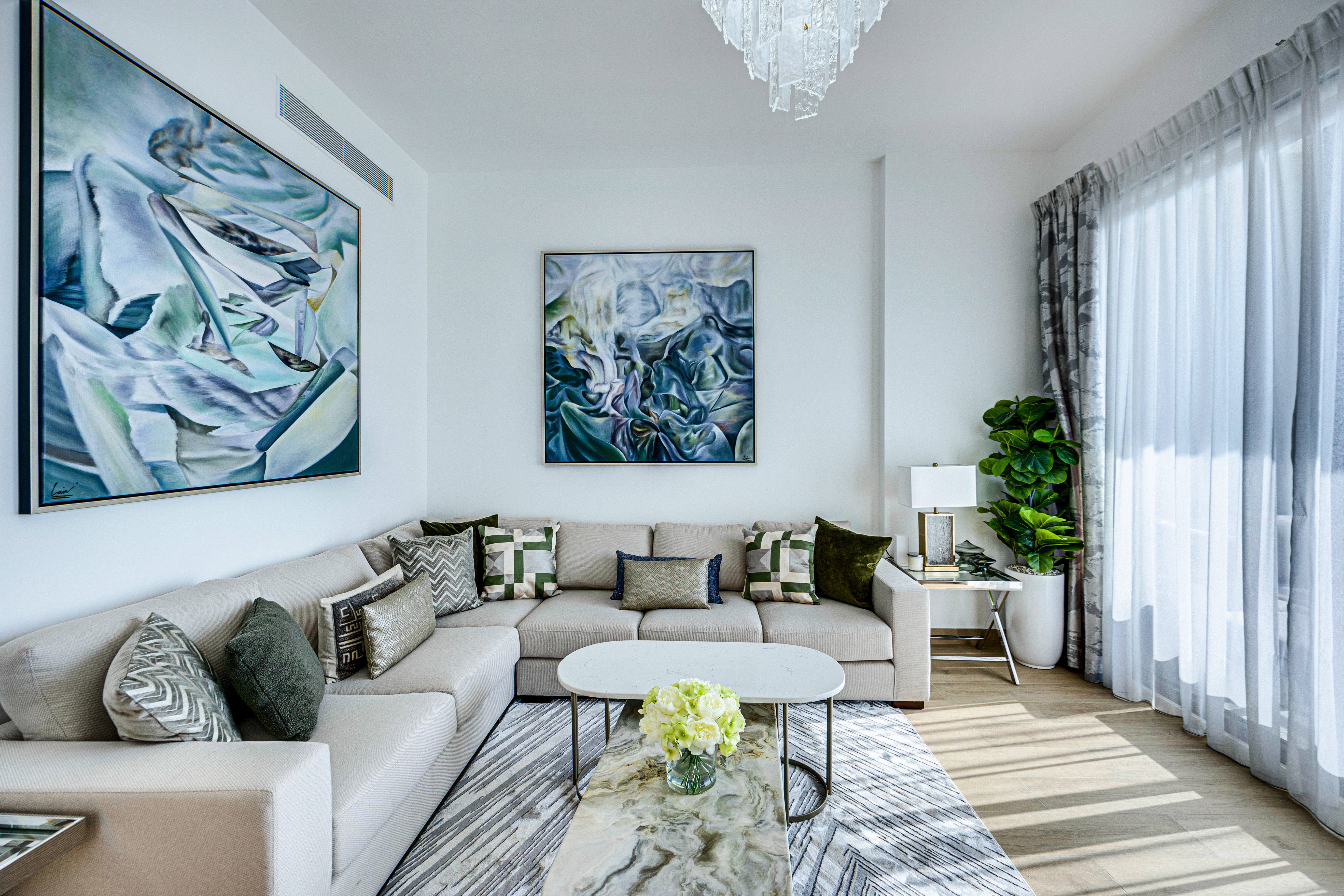 Stunning 3 BD Family Apartment With Sea View & Near The Beach
