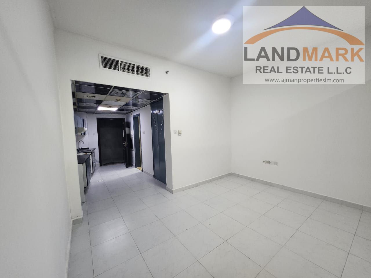 “Spacious Studio Apartment for Sale in Falcon Towers, Ajman – Freehold”