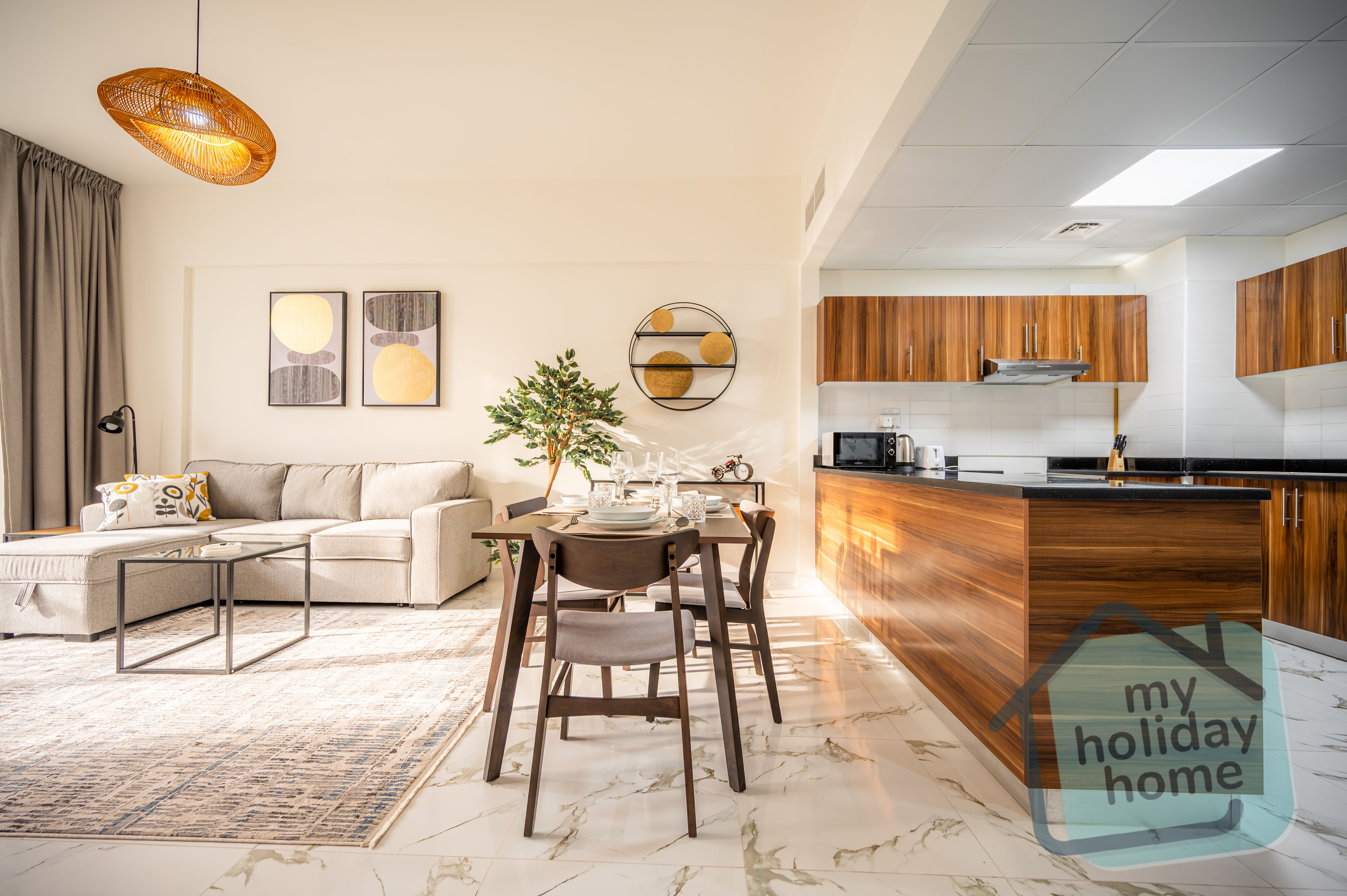 Salt Air & Sunsets – Your 1BR Beachside Escape