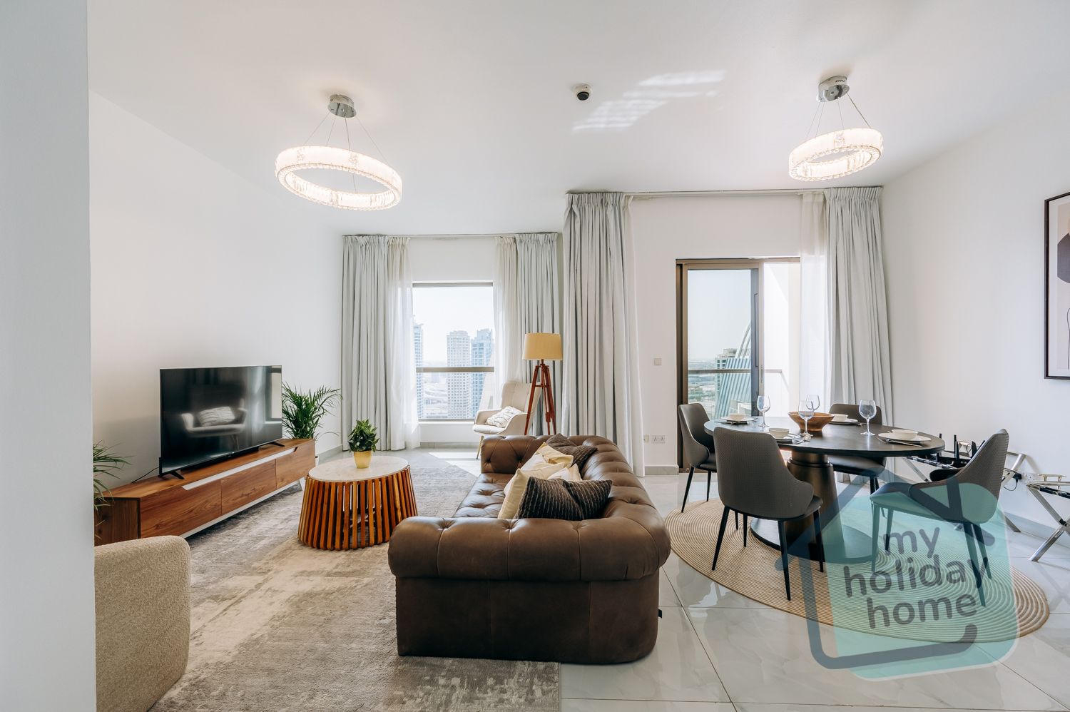 High floor | 2 Bedroom in Shams 2 | Huge Layout