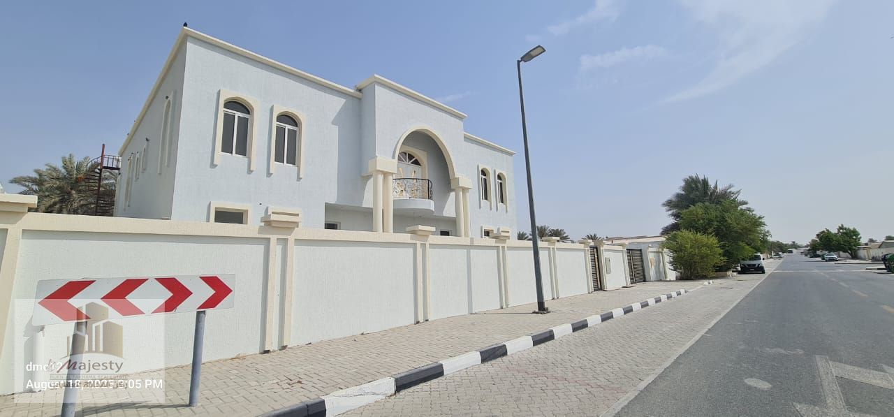 10-room villa for sale in Al Talaa