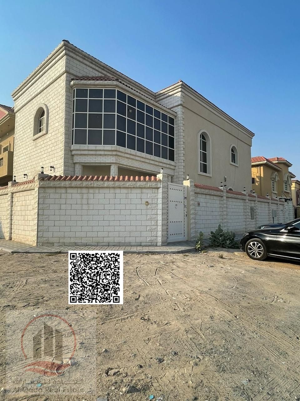 Villa for rent in Al Muwaihat 3, Ajman, 5 rooms, a living room, an excellent location, with electricity and air conditioning