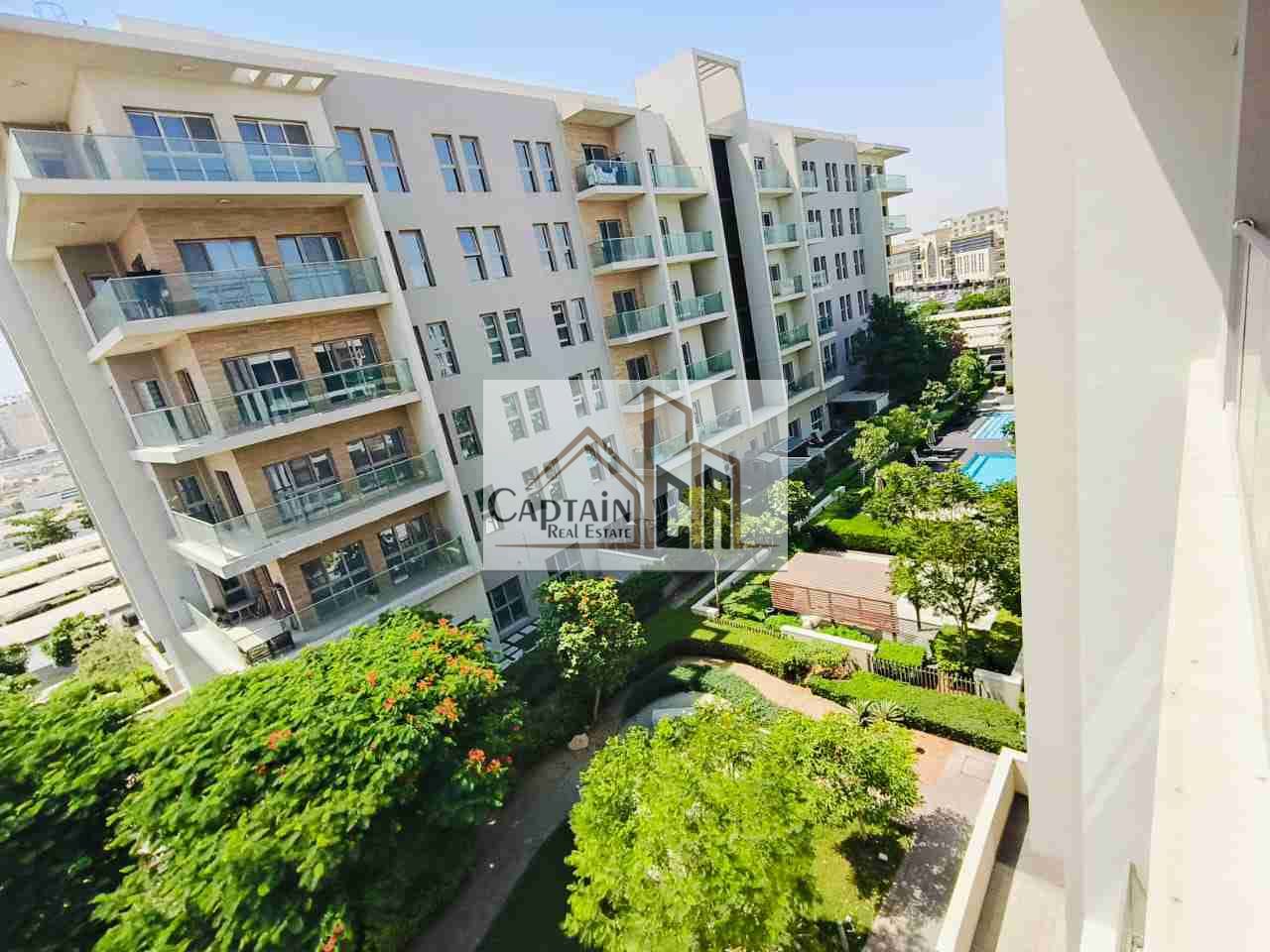 lavish fully ventilation pool view & gym fully secure