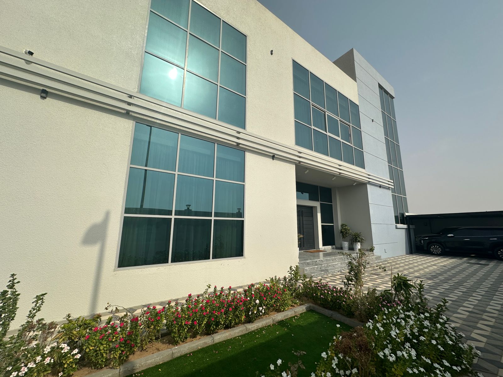 A specious villa with an elegant and attractive modern design for sale in Al-Raqeeba