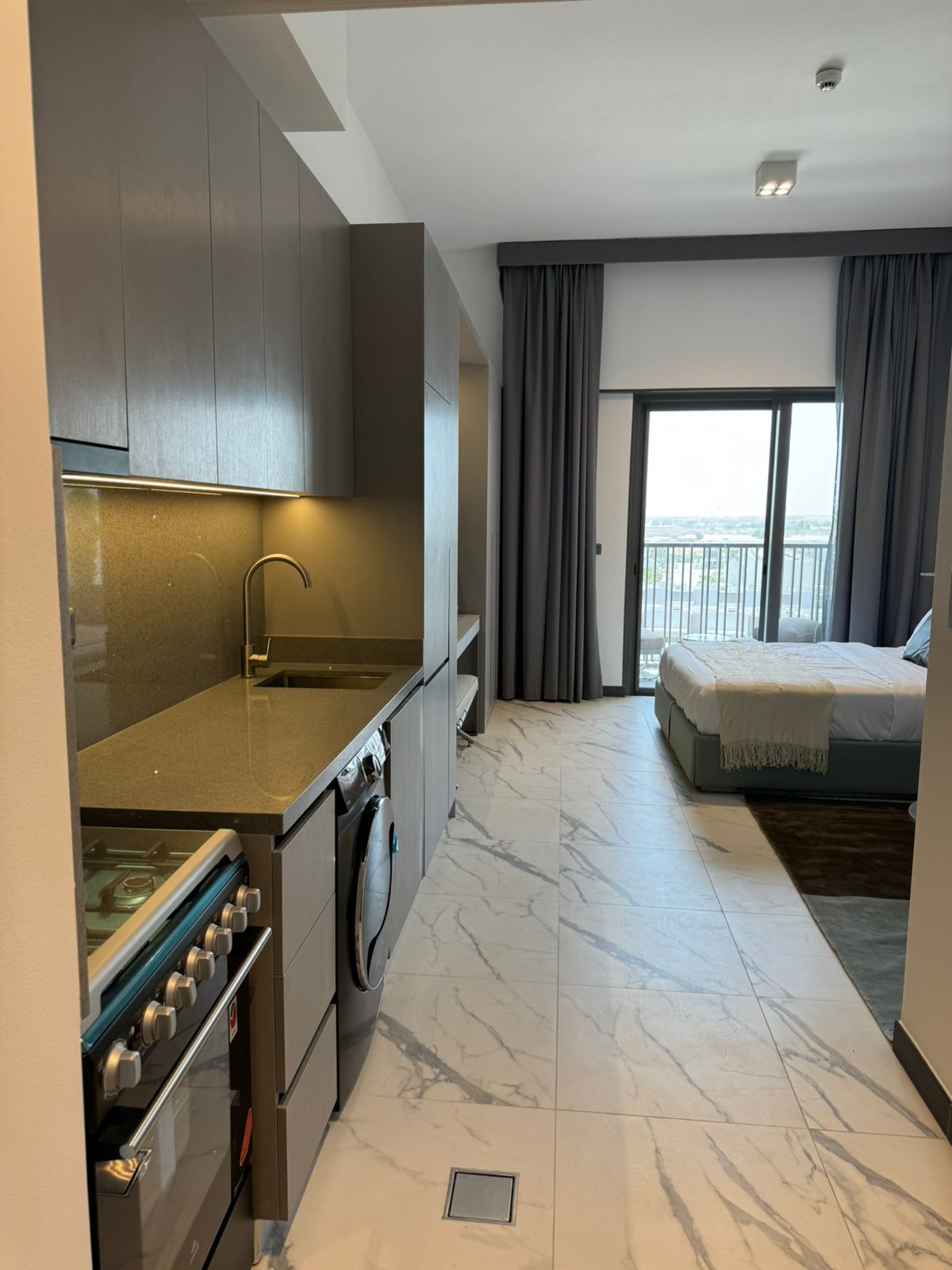Brand new fully furnish studio with balcony for rent mag 910 maydan