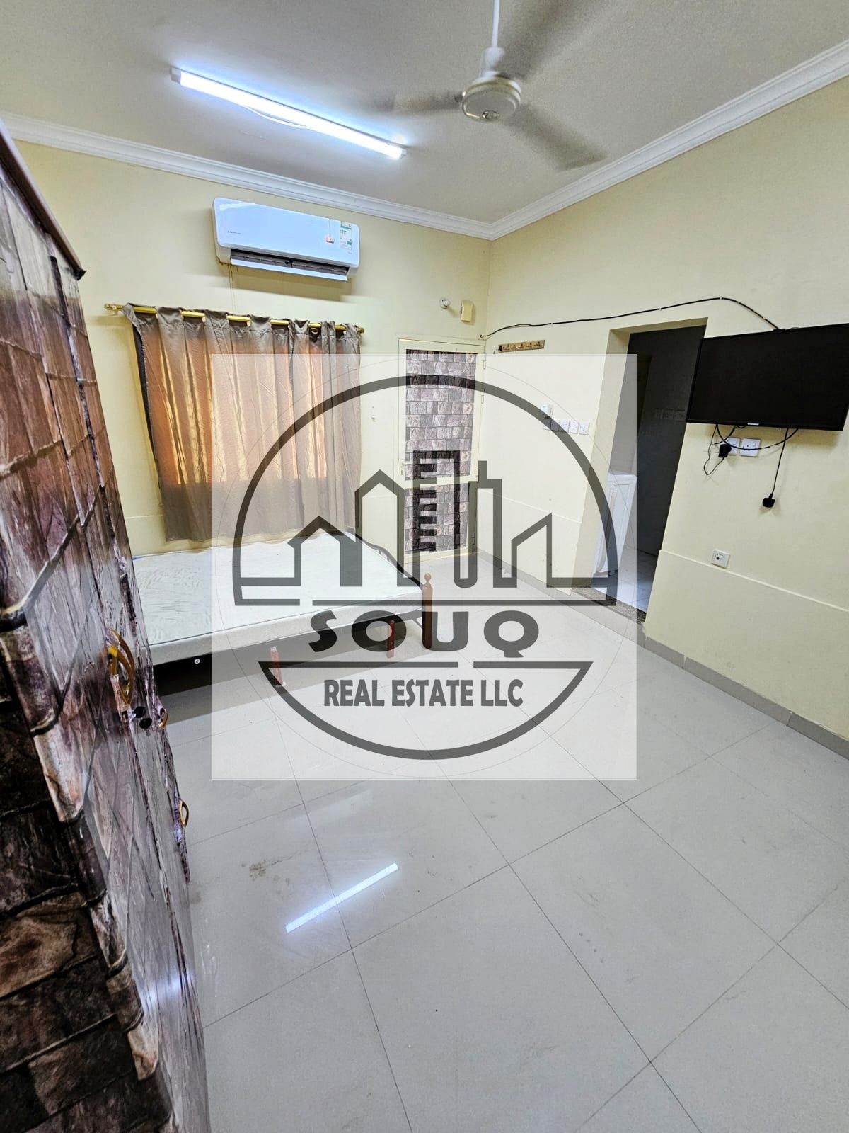 Studio For Rent In Khuzam Area