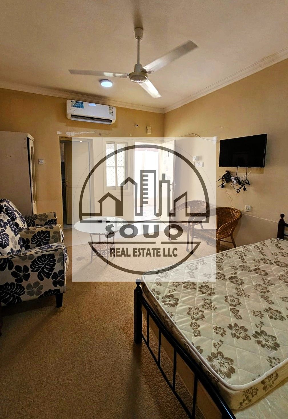 Studio For Rent In Khuzam Area