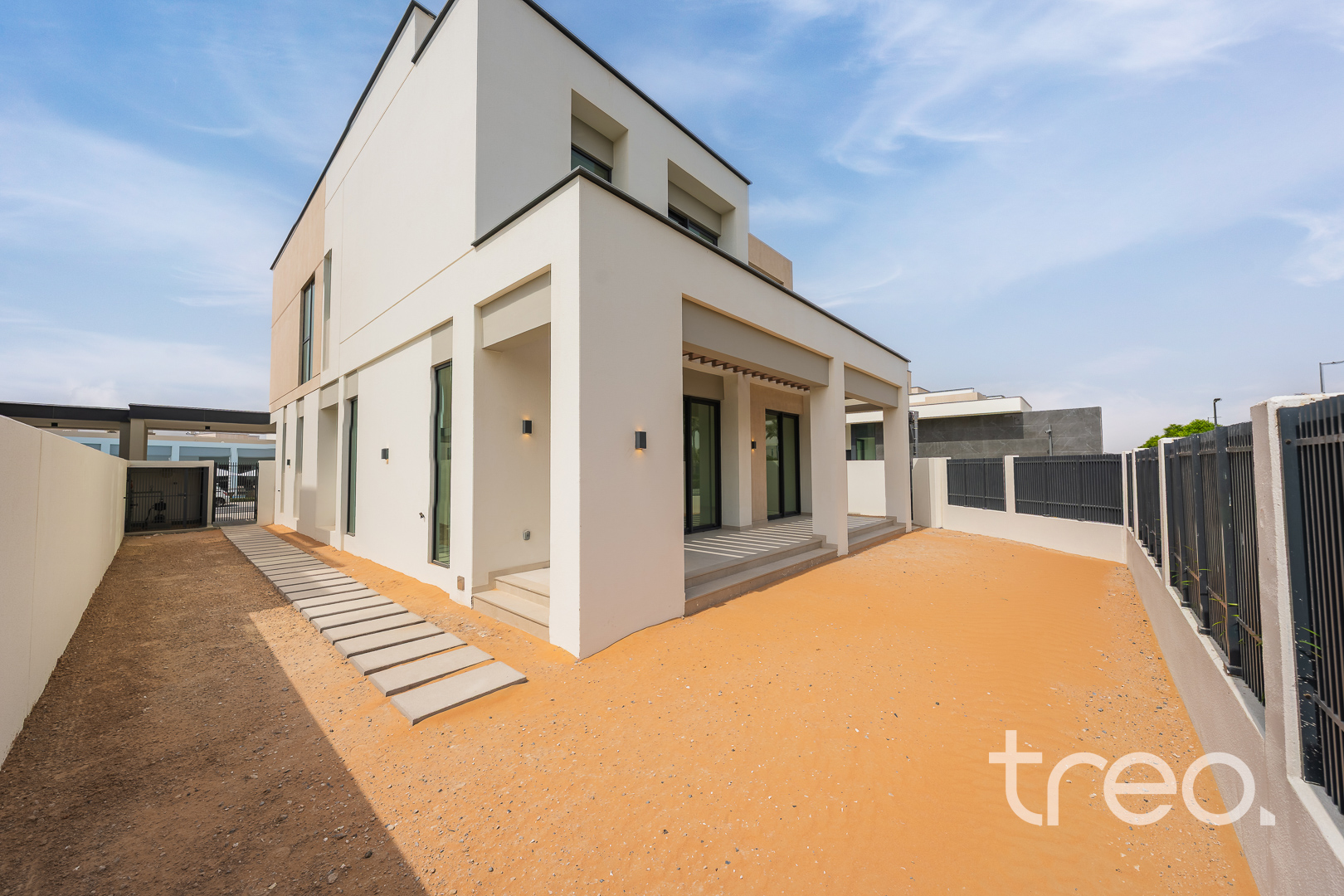 Exclusive | Corner Plot | Across Pool