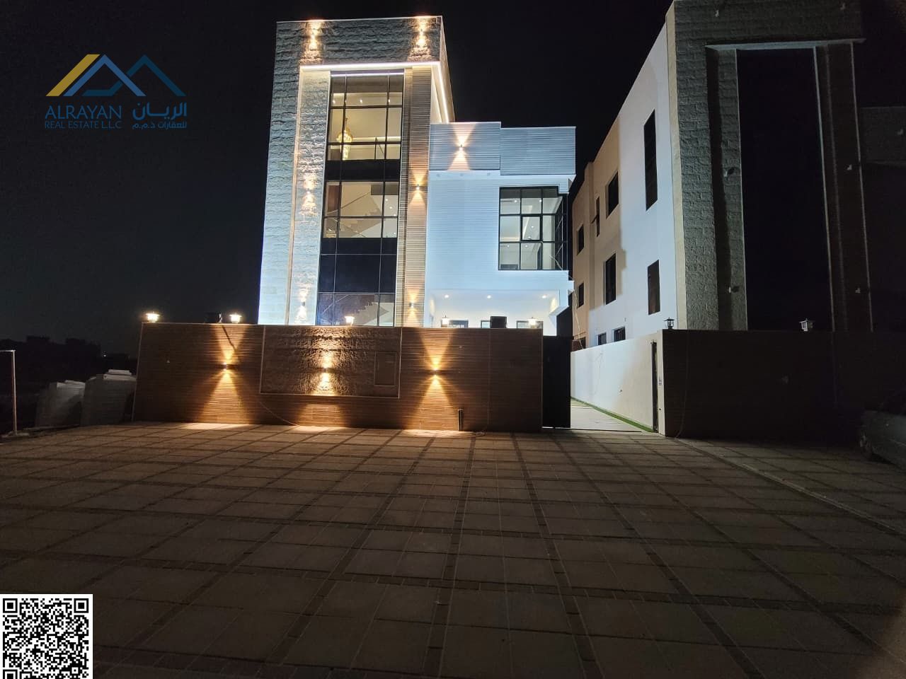 Luxury 5 bedroom villa with swimming pool and roof, including registration fees