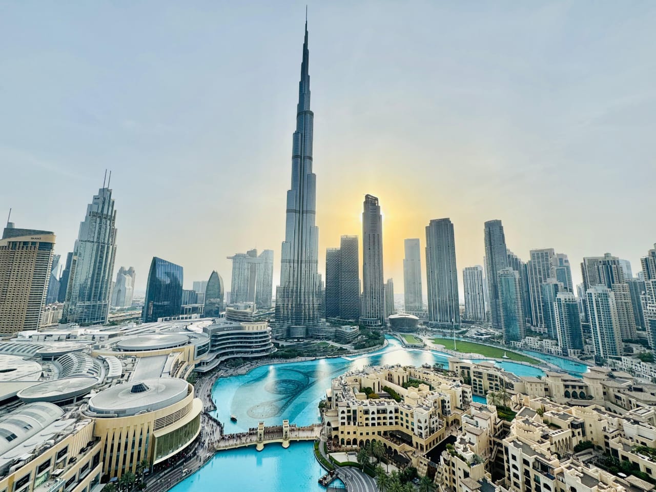 Luxury 1BHK | Fully Furnished | The Address Downtown | Burj Lake Views | AED 220K – 4 Cheques