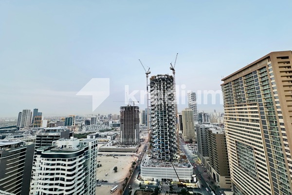 Fully Furnished | High Floor | Big Layout