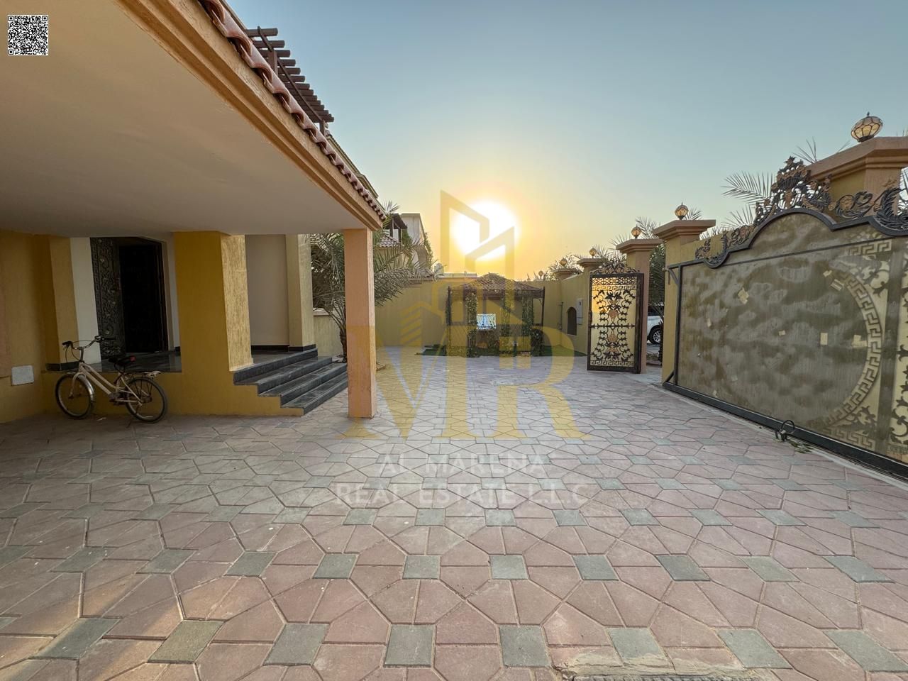 Luxury super deluxe villa for sale directly from the owner in Al Muwaihat 1 area in Ajman at an attractive price, including electricity, water and air