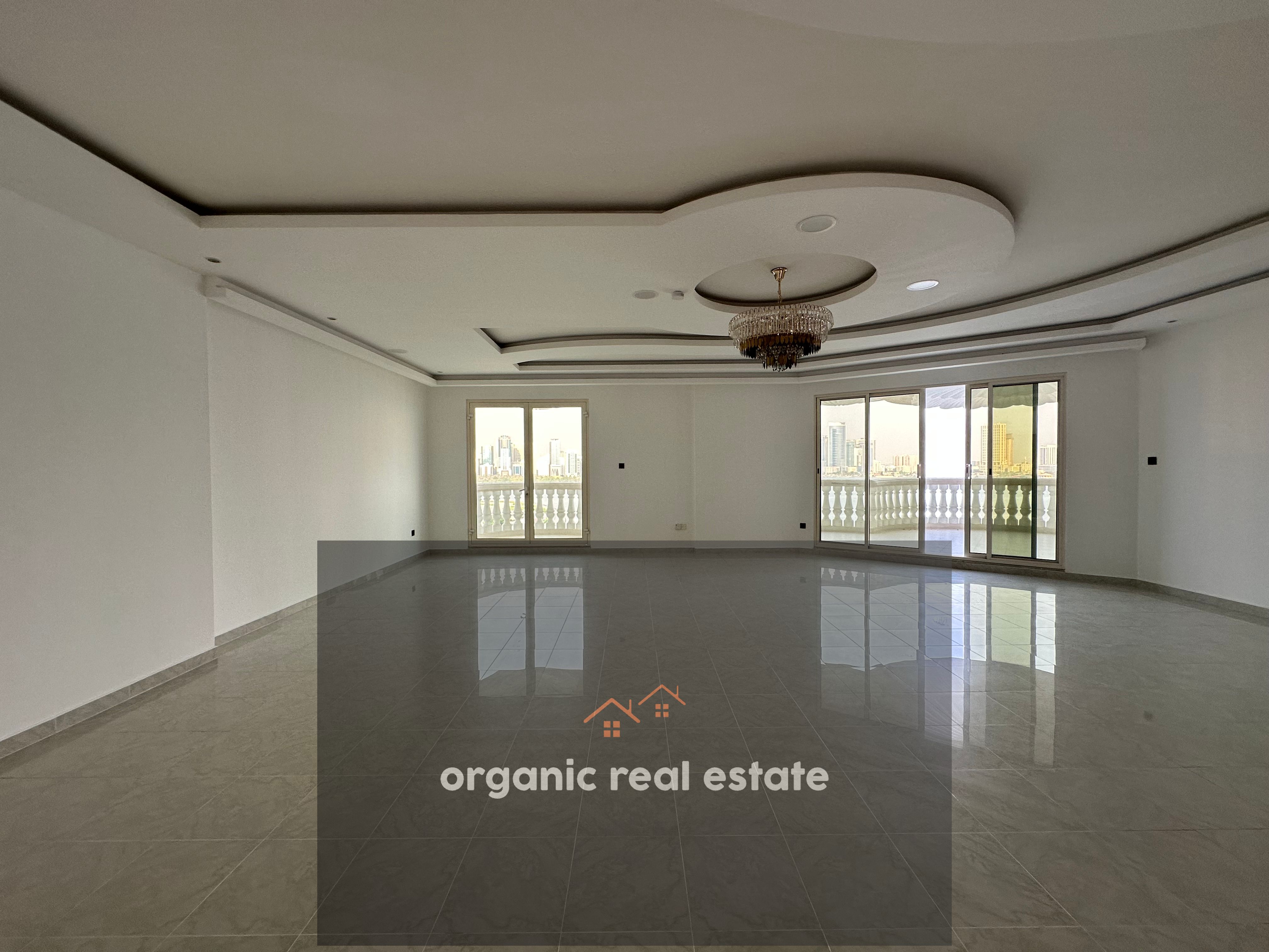 Luxury 3bhk AC free + parking