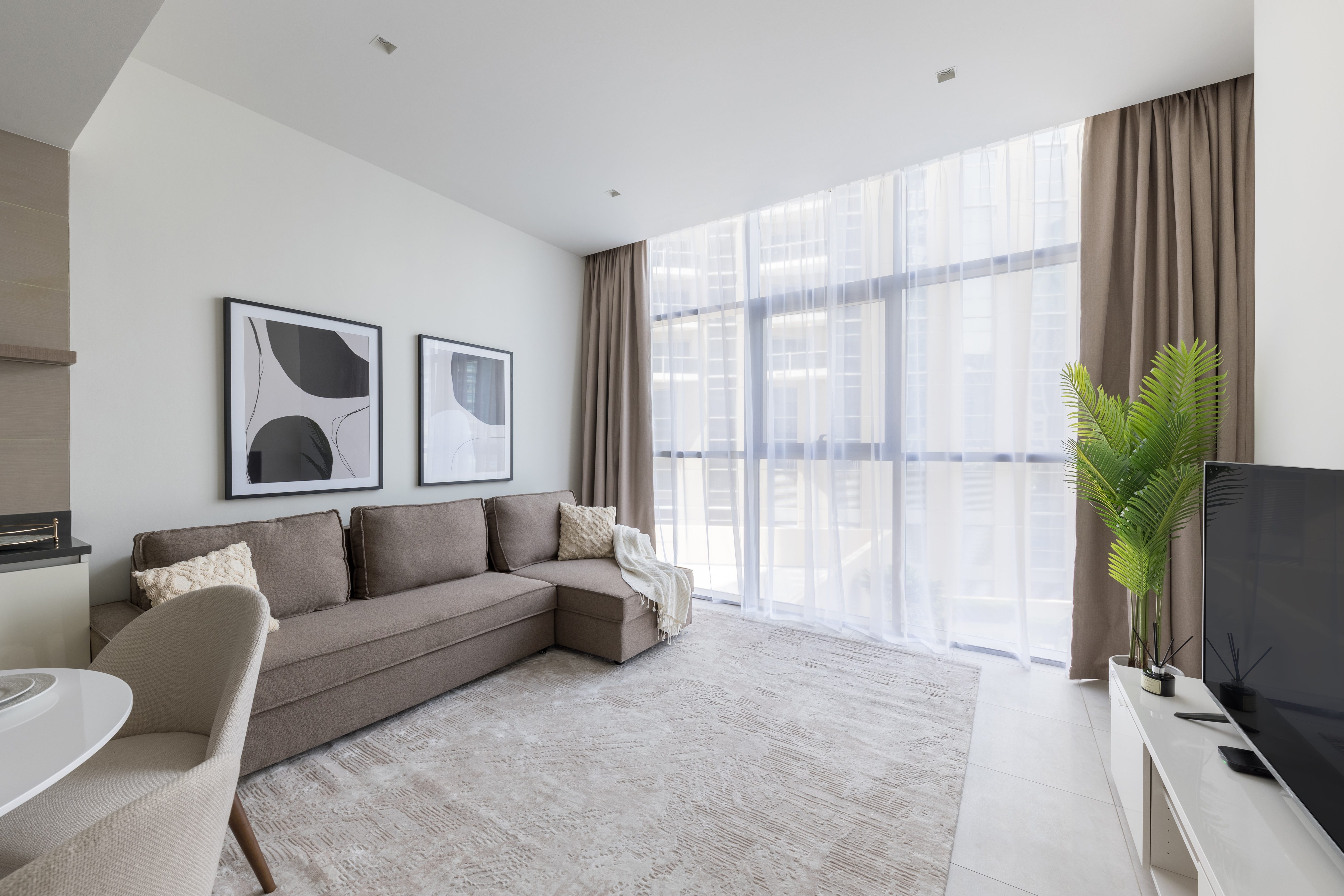 Marina living | Modern interiors | Prime Dubai Marina location
