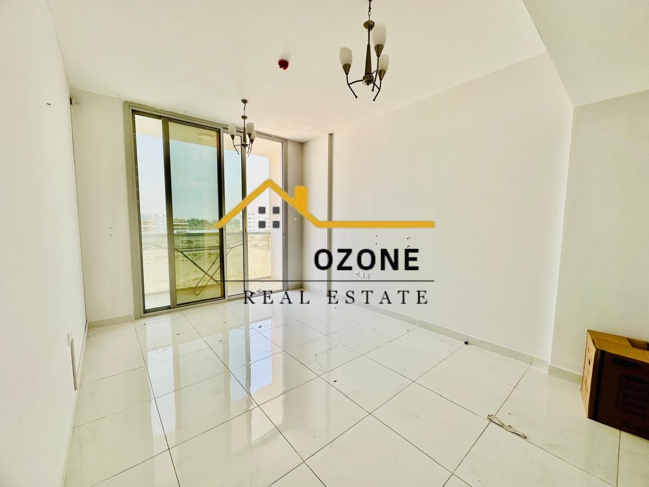 Bright 2-br apt || prime location || reasonable price || ready move