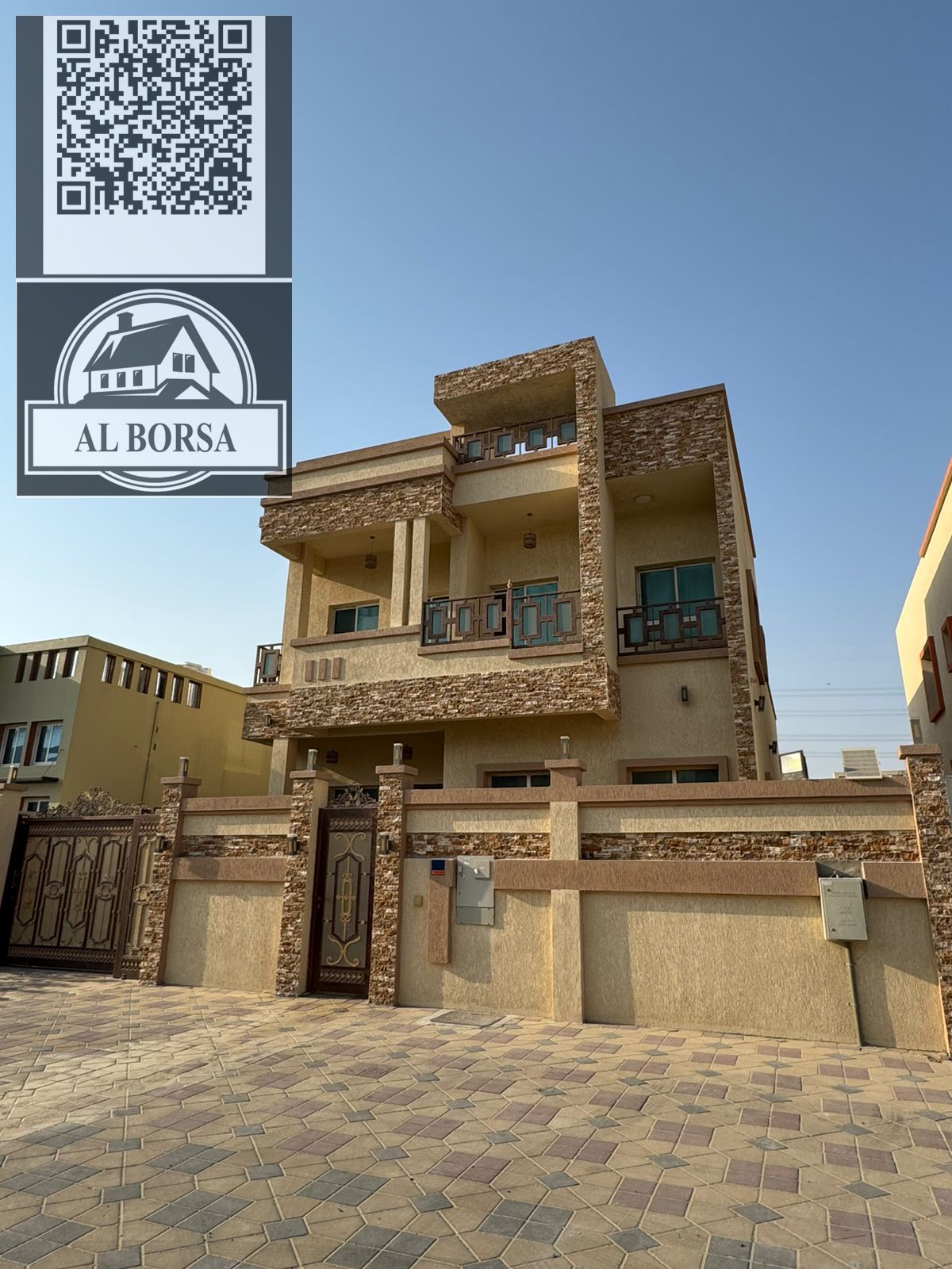 For rent a villa in Al Yasmeen, Ajman, 4 bedrooms, a majlis, a hall with a maid's room and a spacious kitchen