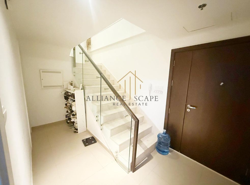 2 BHK | DUPLEX | DIRECT SEA ACCESS