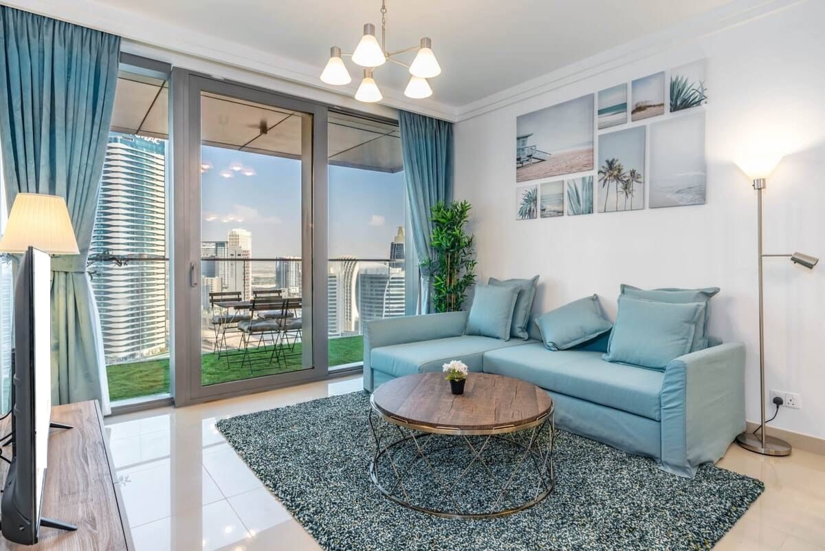Elegant 1-BR | Huge Balcony | All Bills Included