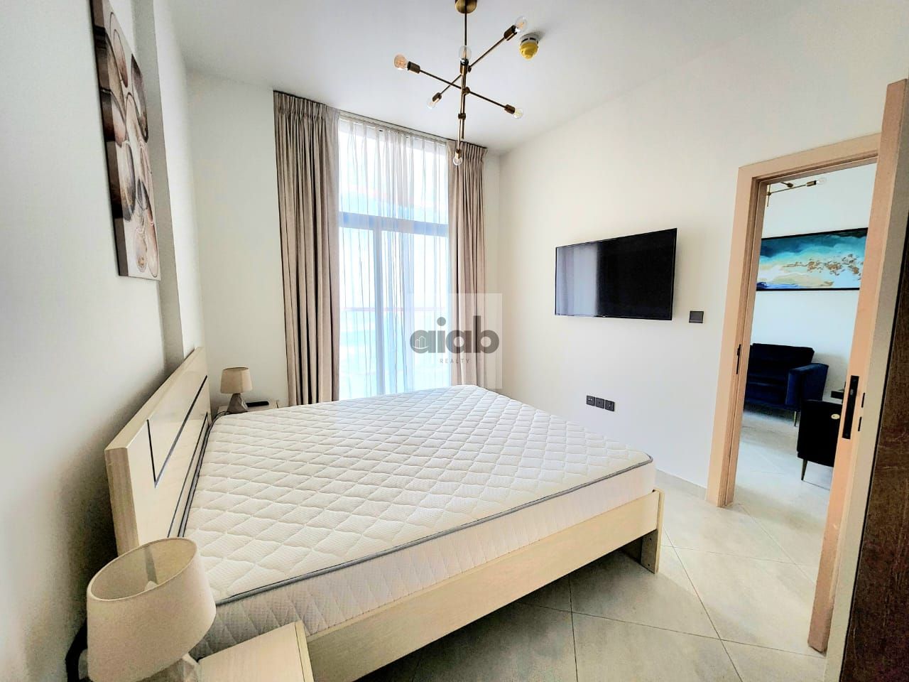 Vacant | Contemporary | Prime Location | Furnished
