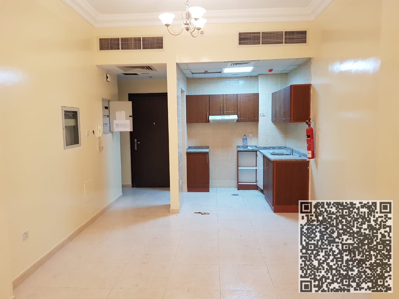 BEAUTIFUL 3 BHK AVIALBLE FOR SALE IN EMIRATES CITY . AJMAN . . . . .