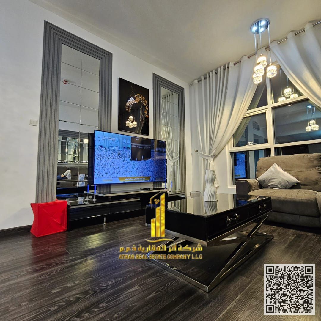 Fully furnished one-bedroom apartment ( 2 bathrooms ) with a hall, with balcony, including all services, with private parking.