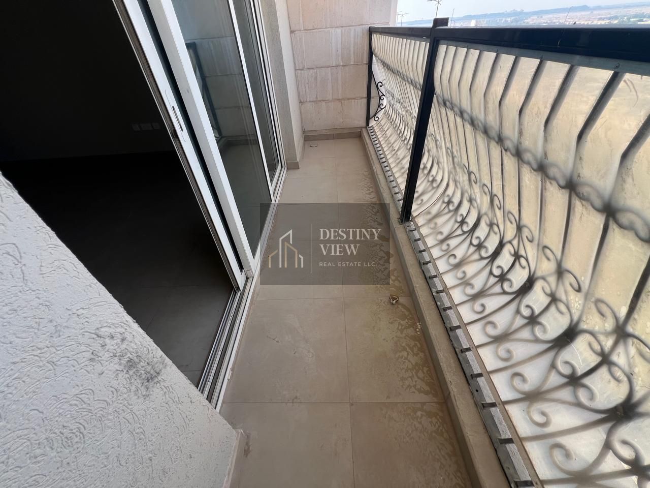 Prime location brand new 3bhk
