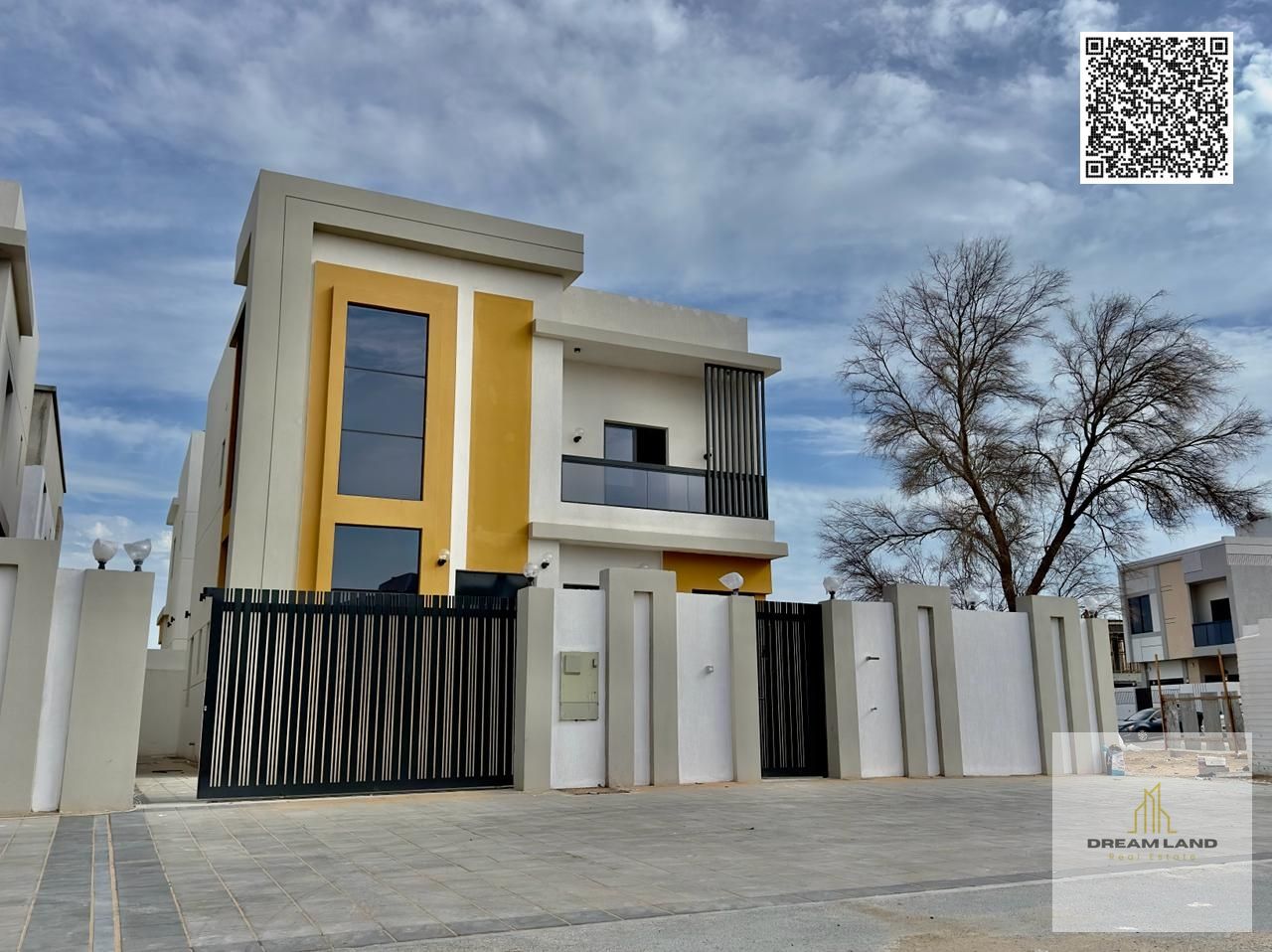 At a bargain price and without a down payment, a villa near the mosque, one of the most luxurious villas in Ajman, with a palace design, super deluxe