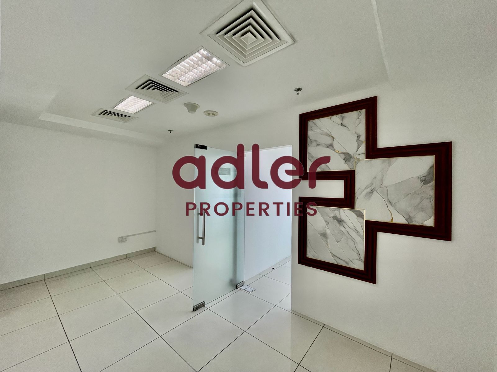 INDEPENDENT FITTED OFFICE WITH PARTITION | FULLY FURNISHED | PANORAMIC WINDOW