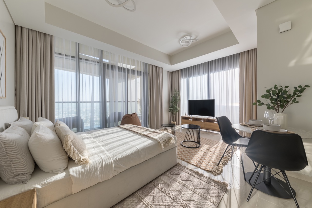 High floor | Sheikh Zayed Road & Canal view | Luxury finishing