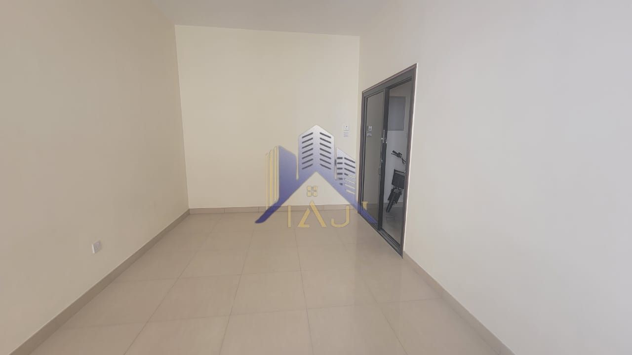 AFFORDABLE PRICE & LUXURY OFFICES WITH BIG WINDOW & ROAD VIEW