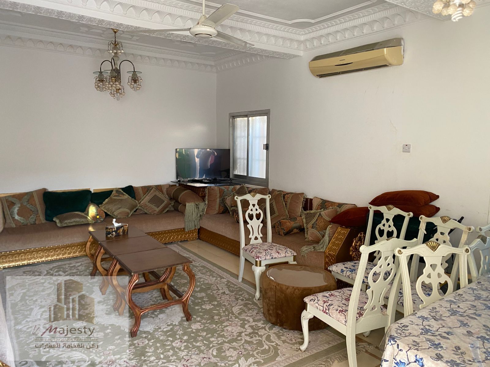 Villa for sale in the Emirate of Sharjah, Al Sabkha area