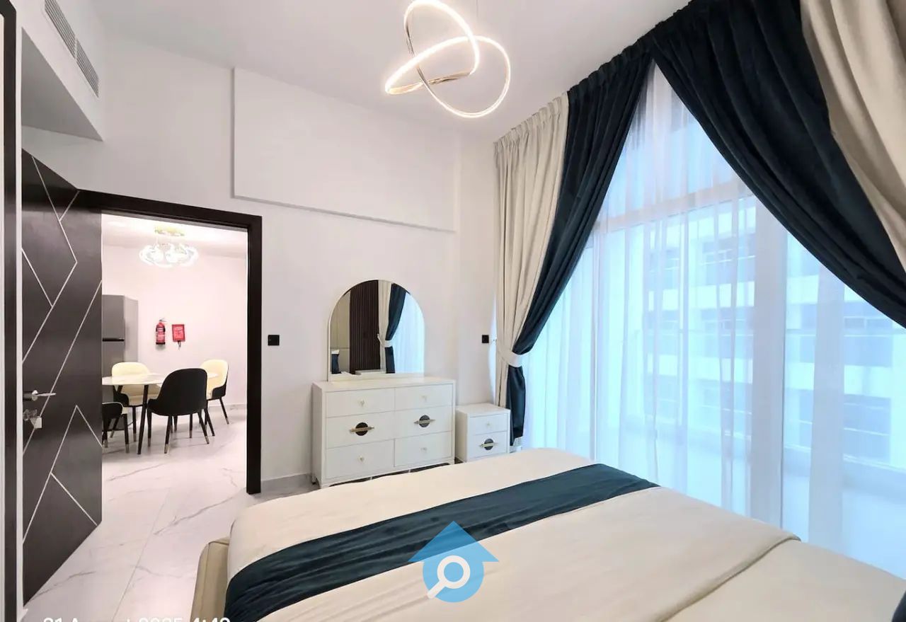 Modern 1BR Apartment | Prime Location | Furnished | Available Now