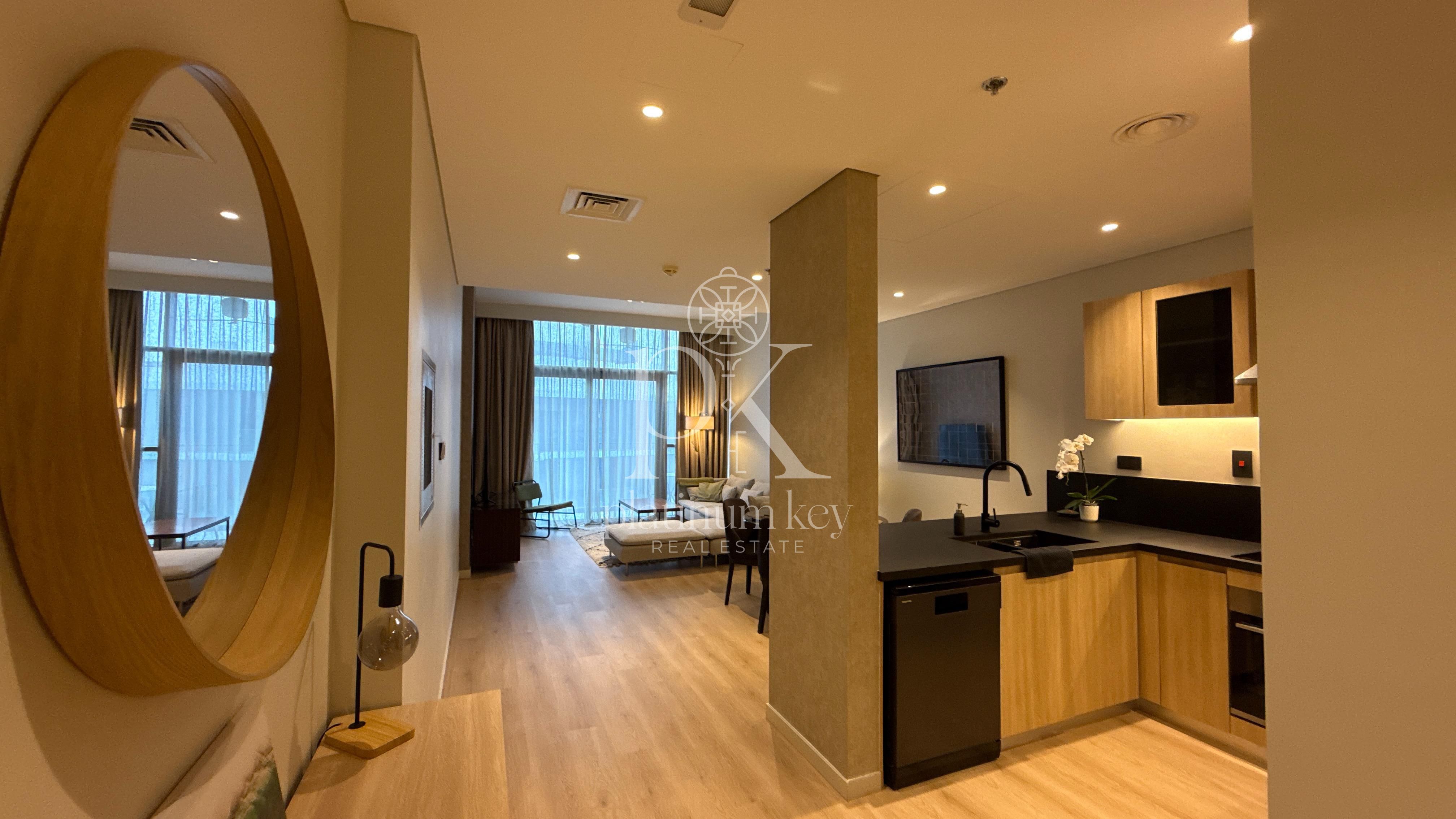 Fully Renovated | Golf Views | Vacant | Prime Location