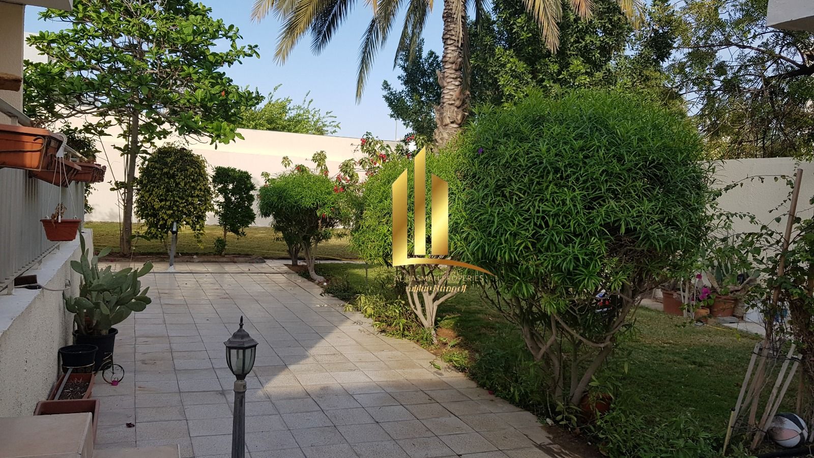 Spacious villa in Mansoura, Sharjah with a large garden