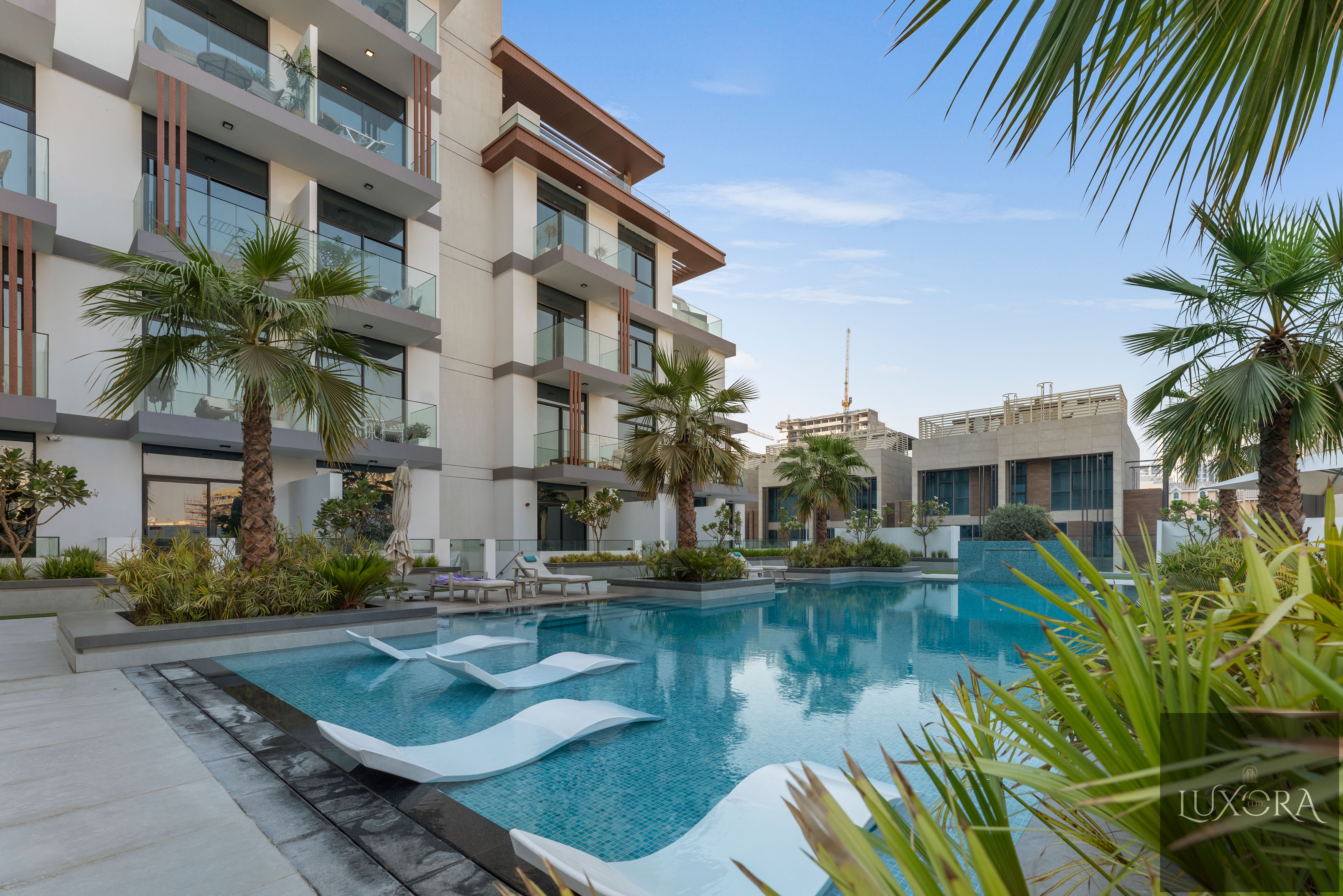 High Floor | Modern 1 BR & 2 Baths | PS5 | Rooftop Amenities