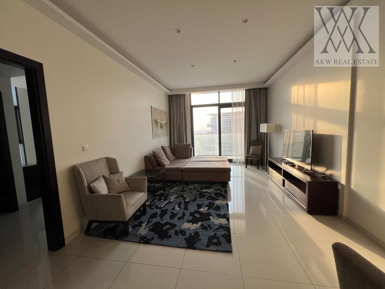 FULLY FURNISHED | BRIGHT UNIT | BIGGER LAYOUT | CORNER UNIT