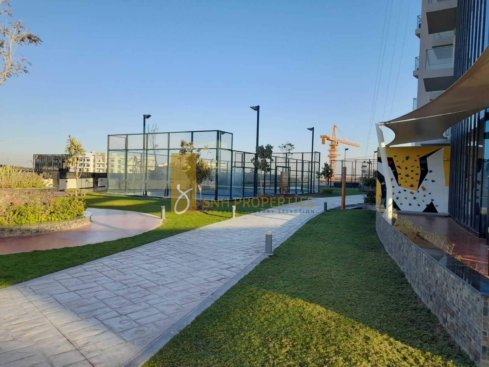 TOP FLOOR | MIRACLE GARDEN VIEW | NEGIOTABLE PRICE