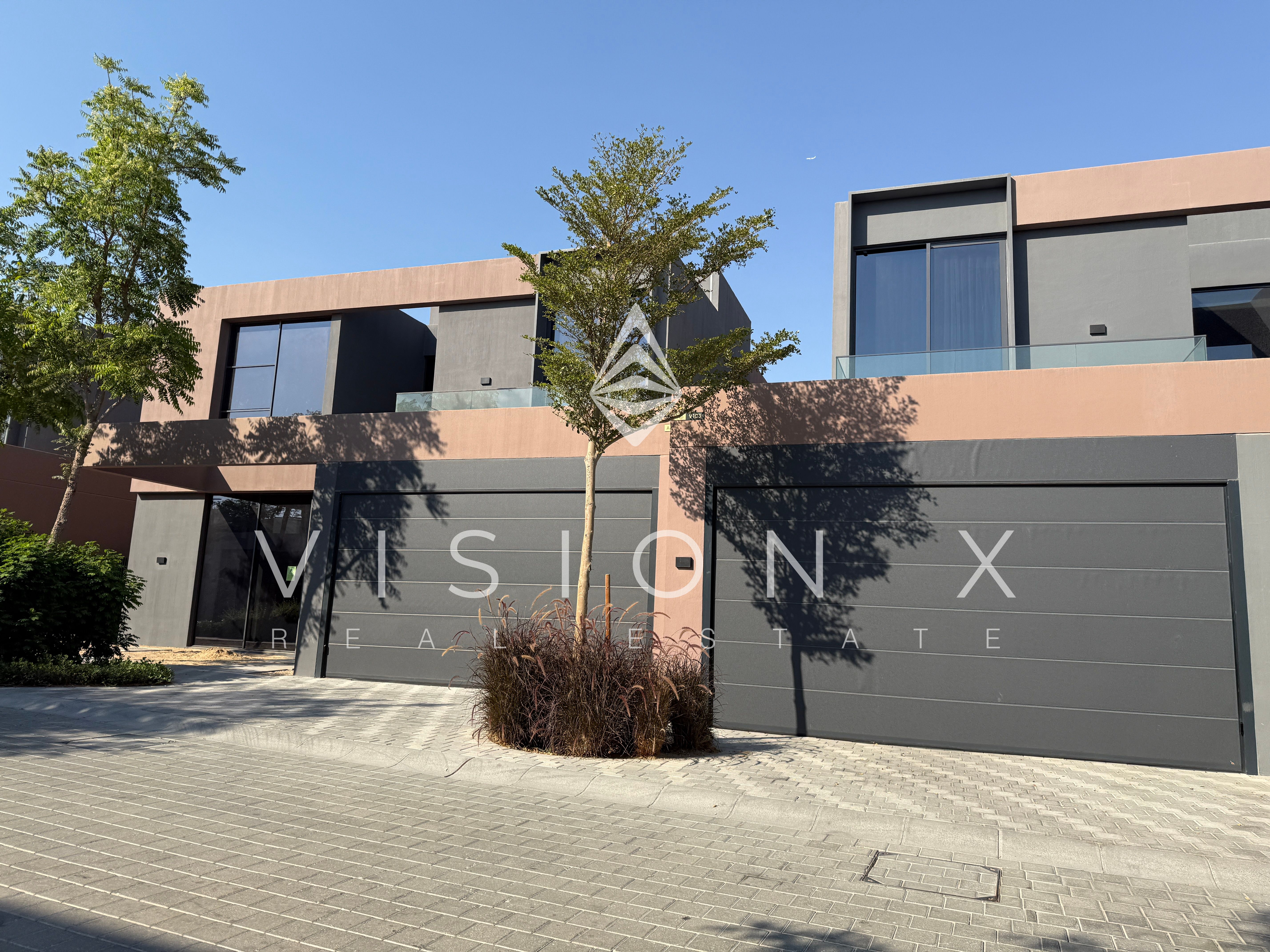 Spacious & Modern | Family Townhouse | Masaar
