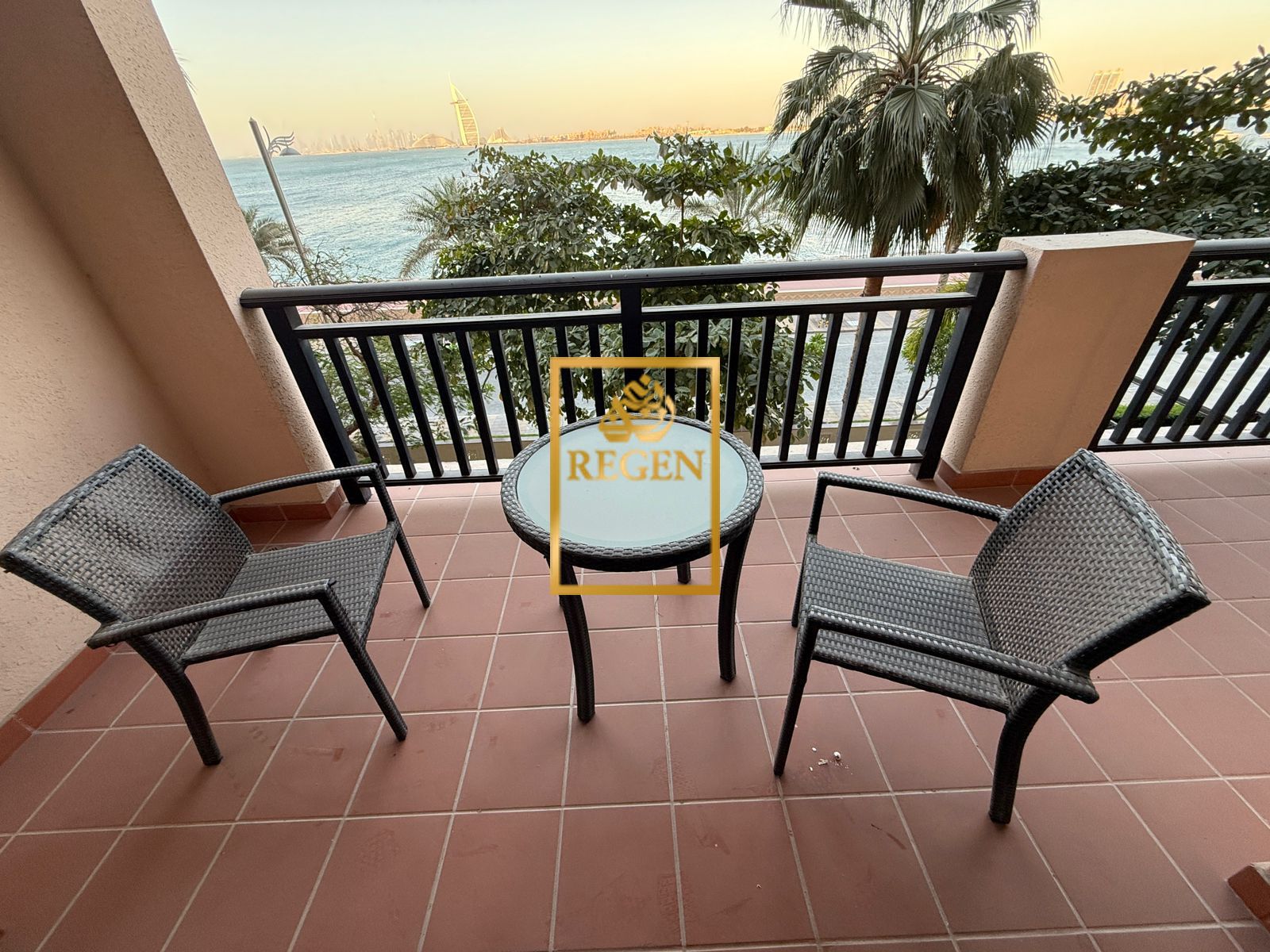 Luxurious 1-Bedroom | Full Sea View | Furnished | Vacant | Palm Jumeirah