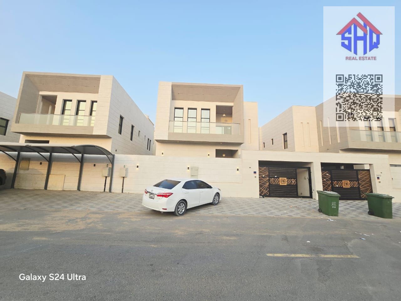 For rent, a 6-bedroom villa with built-in wardrobes, a living room, and a maid's room.