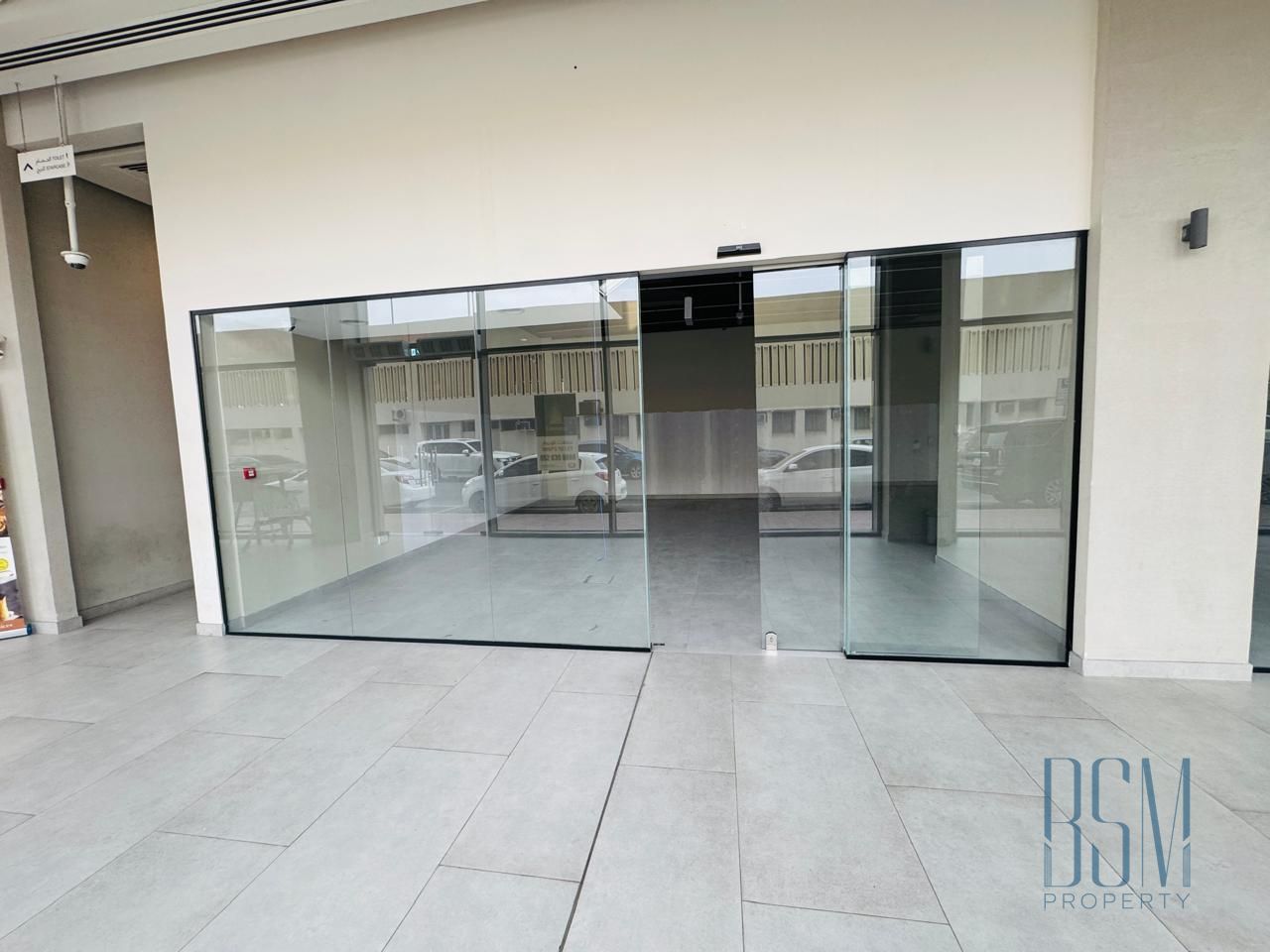 Retail Shop for Rent in Nasr Square, Oud Metha