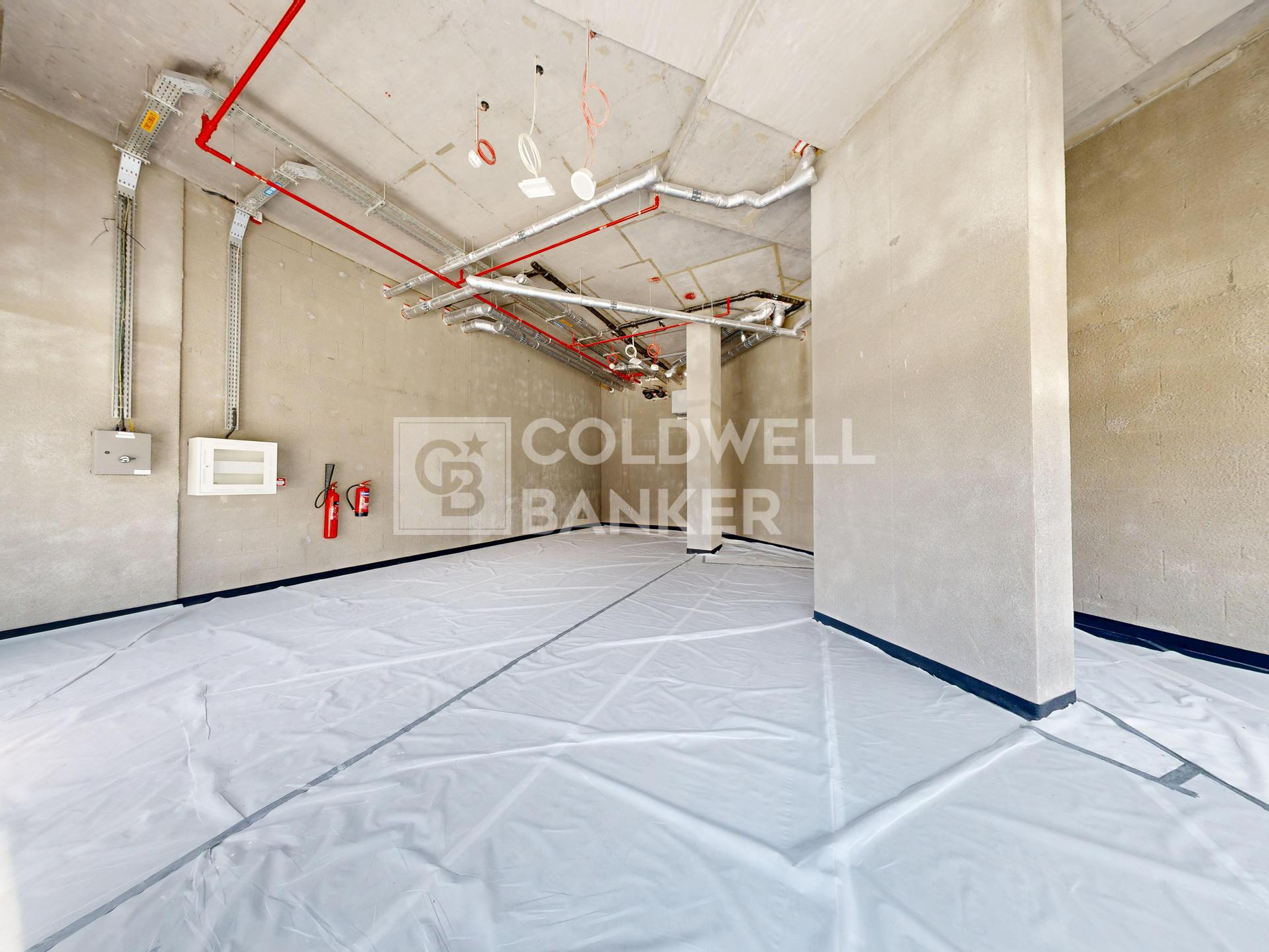 High End Retail | Prime Location | Spacious Layout