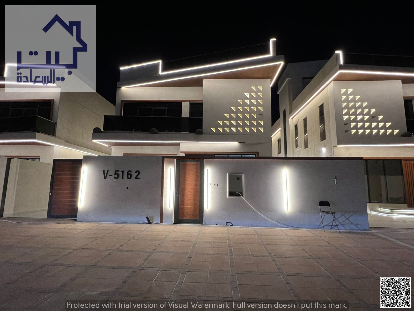 Your dream villa in Al Helio 2, with a private pool, luxurious finishes, near Azhi Company, directly behind services, freehold for all nationalities,