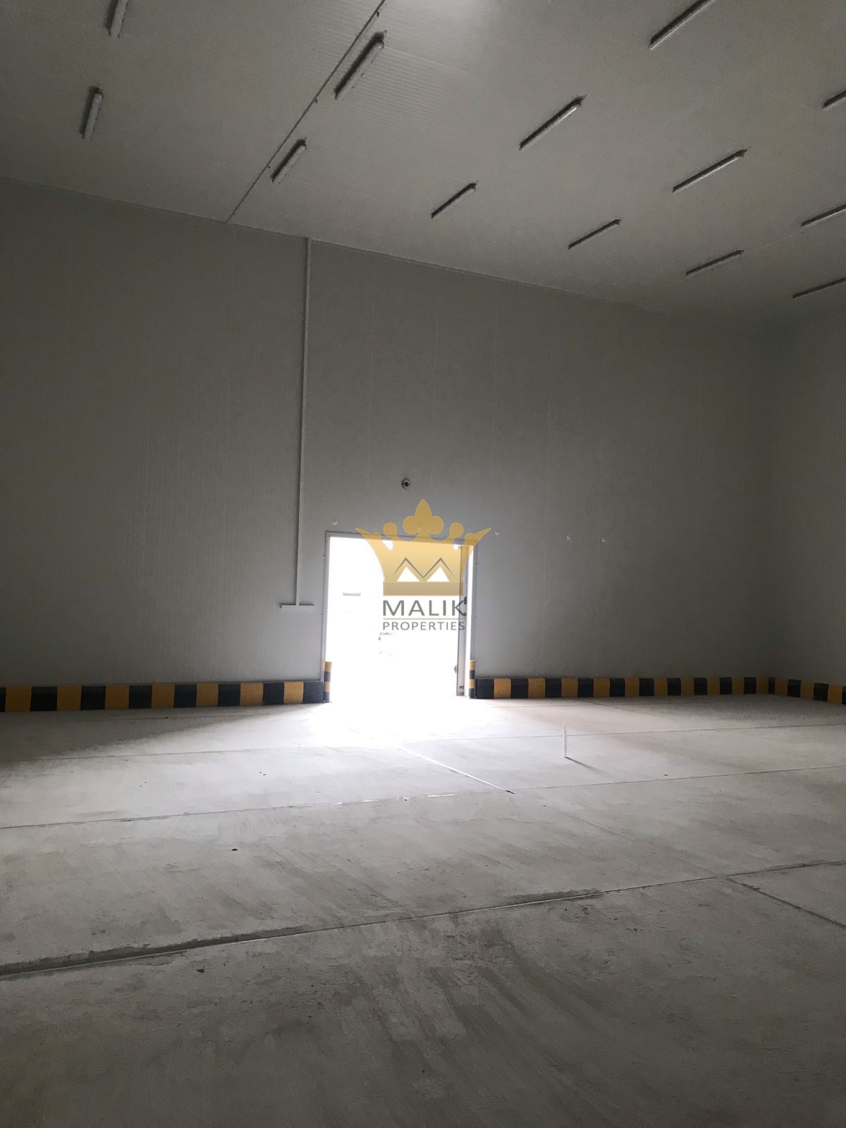 NO TAX-COLD STORE-READY TO USE- 440 K