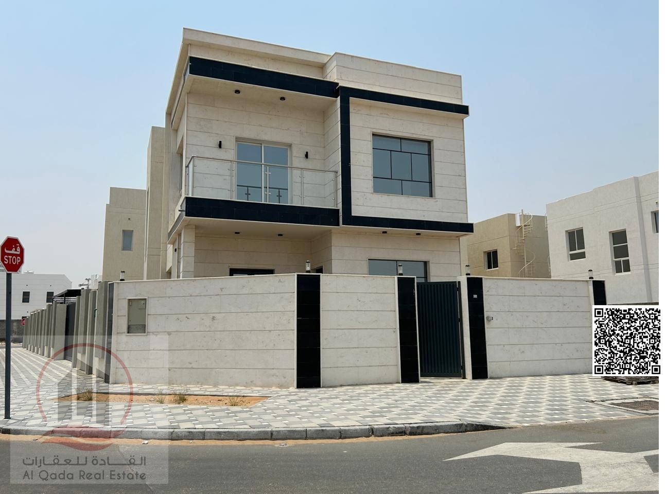 Villa for sale in Al Amerah, Ajman, 4 rooms, a living room, an excellent location, with electricity and air conditioning