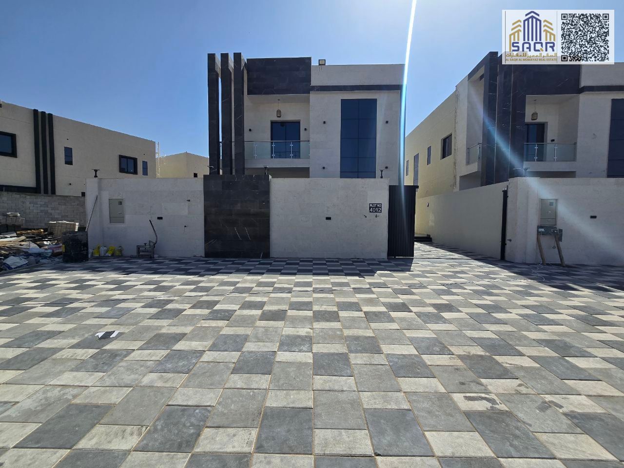 All fees included / Freehold / Close to services / With easy bank financing