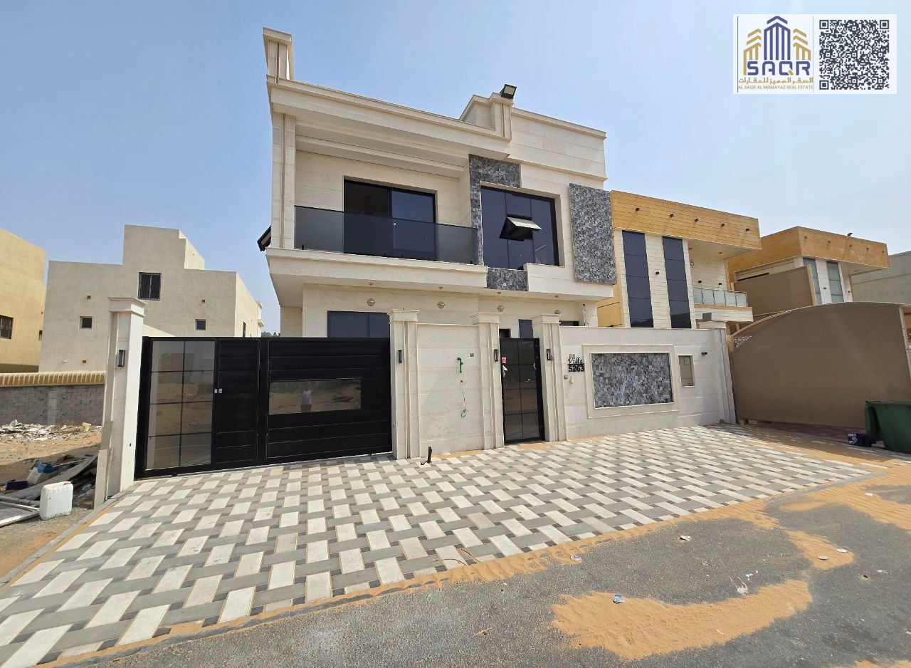 Ready-to-move-in villa, high-end finishing, freehold, prime residential location