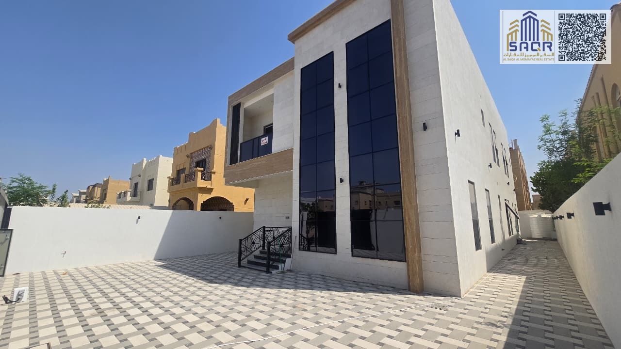 A villa in a prime location behind Nesto, close to all services / freehold for life / no service fees