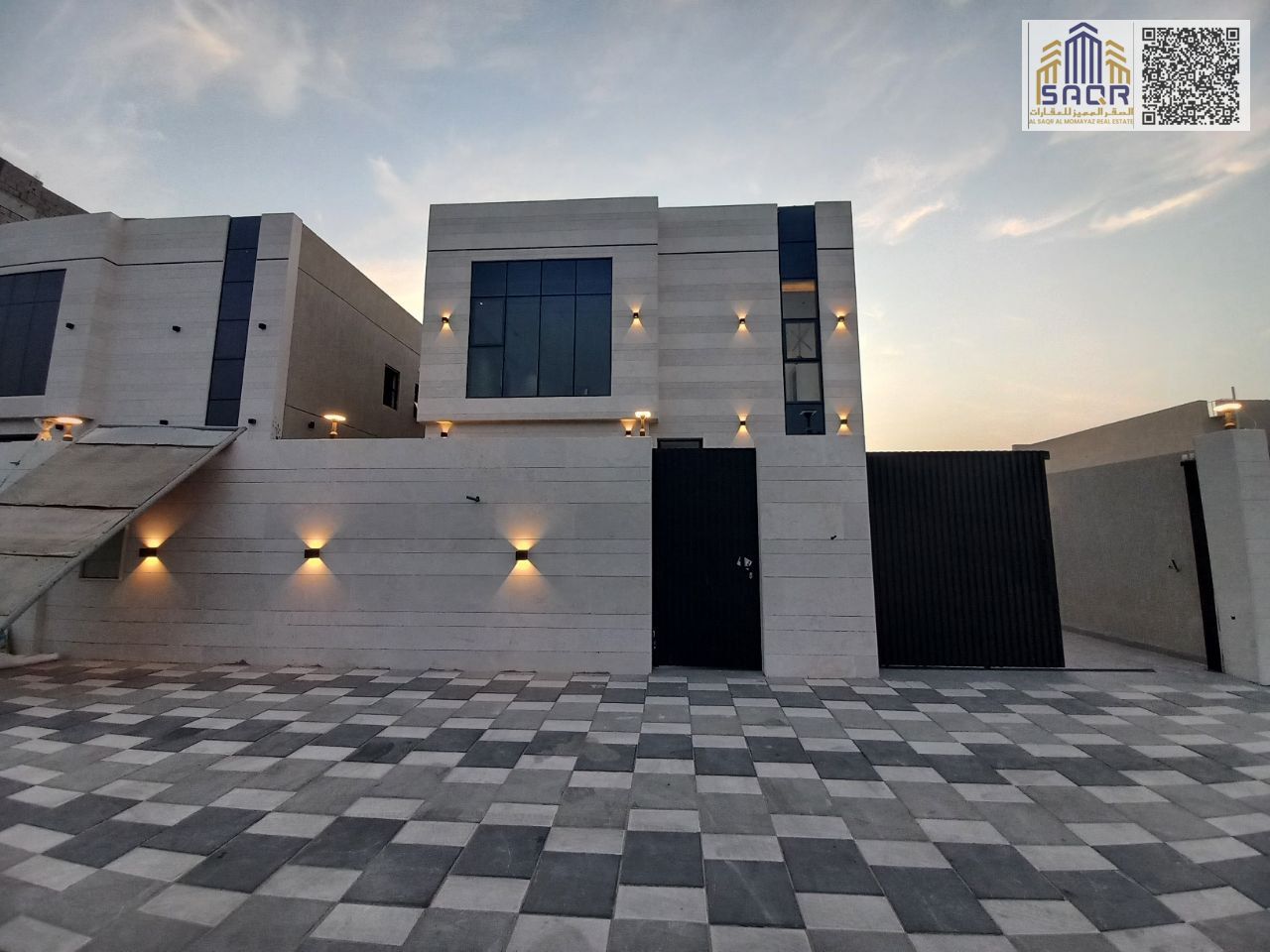 *No registration fees / Freehold for all nationalities / 4 master bedrooms with internal courtyard