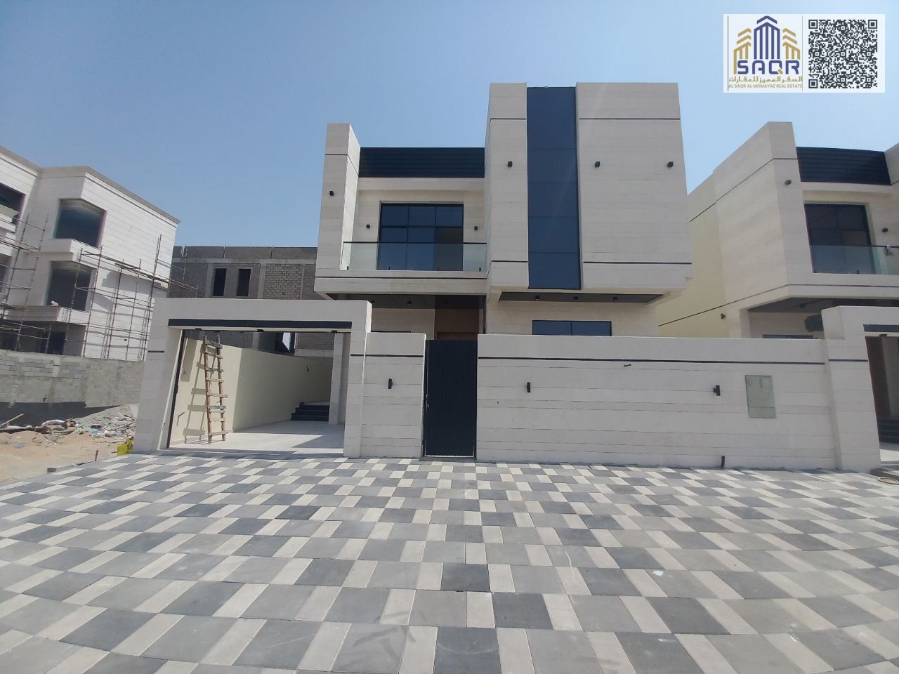 Freehold for all nationalities/No registration fees/5 master bedrooms/Deluxe custom finishing